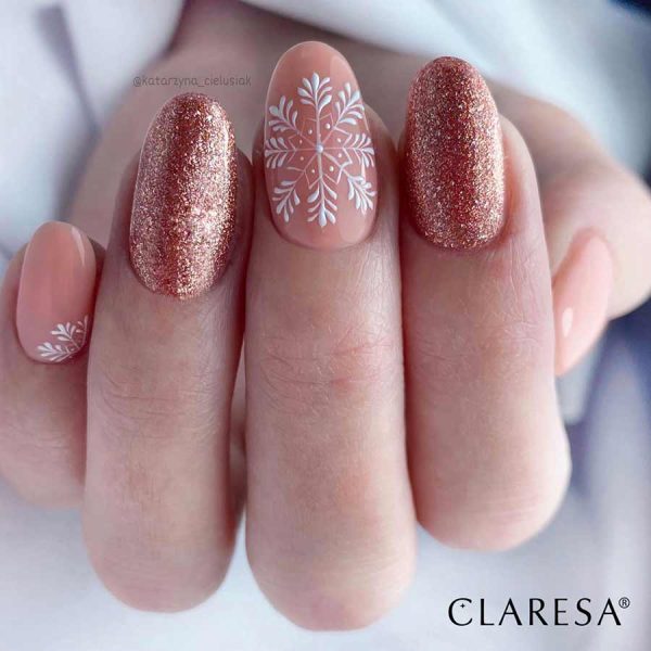 Claresa manicura